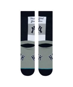 Stance – Yankees Pop Fly Socks -Baseball Official Website products yankees pf 3 1